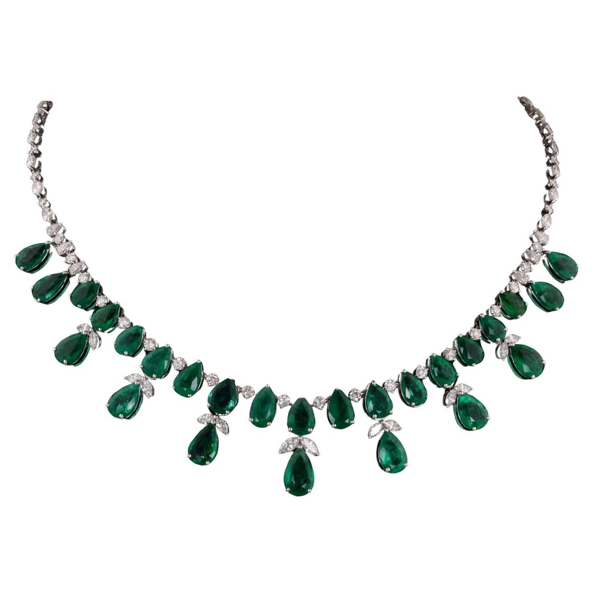 Emerald Crown Choker